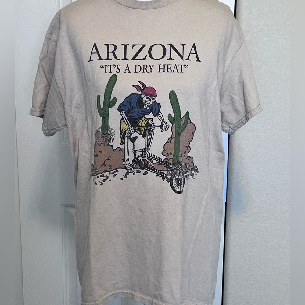 Gildan Arizona It’s a Dry Heat Skeleton T-shirt Sz Medium